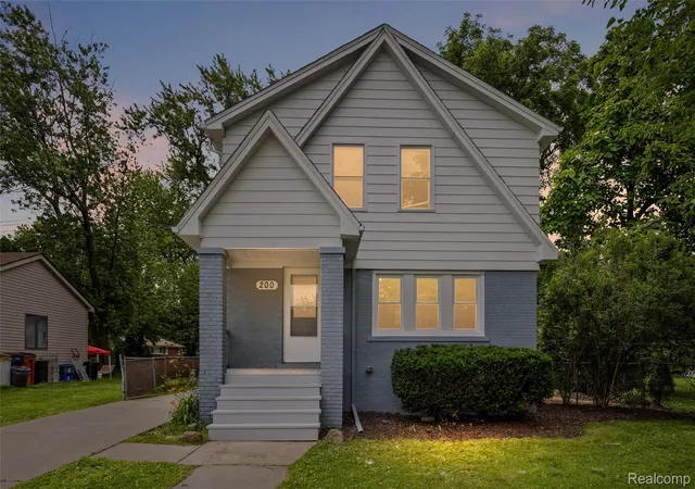 Photo 1 of Sale Pending at 200 Alice Ave, Bloomfield Township, MI 48302 | MLS# 20261048571 | Listing updated on 2026-09-04