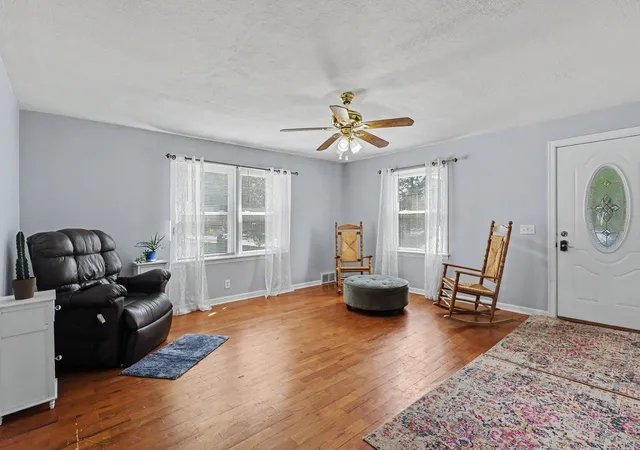 4th image of 728 Ohio Ave, Fremont, MI 49412 | MLS# 67026032121