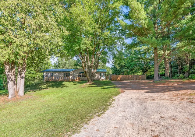4th image of 15971 Penesal Rd, Leroy, MI 49655 | MLS# 72026032141