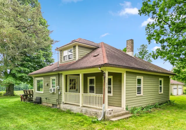 Photo 1 of Single family home for sale at 172 Bridge St, Newaygo, MI 49337 | MLS# 72026032147 | Listing updated on 2026-08-23