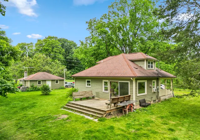 Photo 2 of Single family home for sale at 172 Bridge St, Newaygo, MI 49337 | MLS# 72026032147 | Listing updated on 2026-08-23