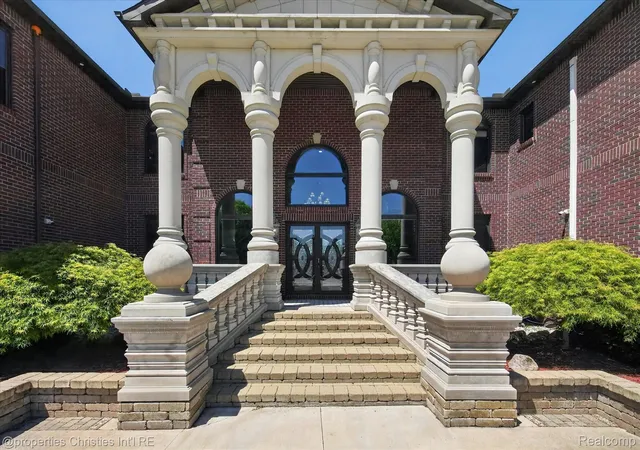 Photo 4 of Single family home for sale at 6223 Valleyfield Dr, Plymouth, MI 48170 | MLS# 20261048615 | Listing updated on 2026-08-01