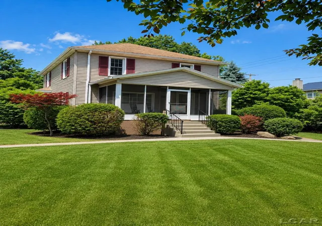 Photo 1 of Single family home for sale at 176 S Scott St, Adrian, MI 49221 | MLS# 56050212921 | Listing updated on 2026-09-29