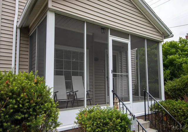 Photo 3 of Single family home for sale at 176 S Scott St, Adrian, MI 49221 | MLS# 56050212921 | Listing updated on 2026-09-29