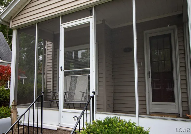 Photo 3 of Single family home for sale at 176 S Scott St, Adrian, MI 49221 | MLS# 56050212921 | Listing updated on 2026-09-29