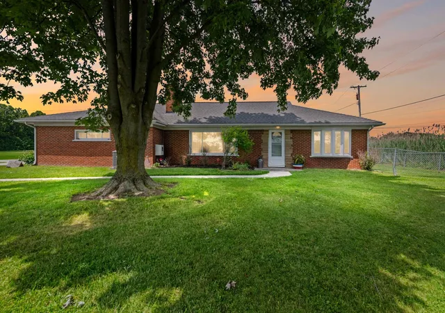 3rd image of 7762 Shea Rd, Ira, MI 48023 | MLS# 58050212923