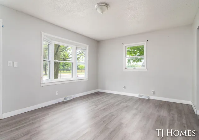 Photo 2 of Single family home for sale at 1030 Calvin Ave, Muskegon, MI 49442 | MLS# 65026032177 | Listing updated on 2026-07-15