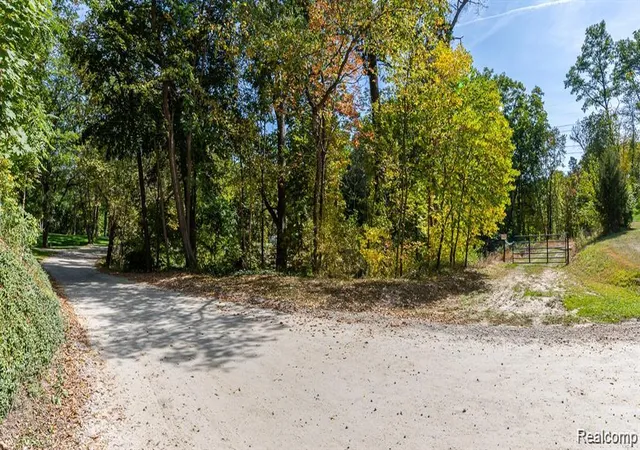 Photo 1 of Land for sale at 10516 Merrill Dr, Fenton, MI 48430 | MLS# 20261048644 | Listing updated on 2026-08-26