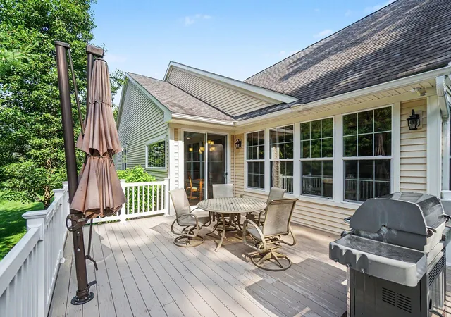 Listing Photo 4 - Condo for sale in building located at 5533 S Red Pine Cir, Kalamazoo, MI 49009