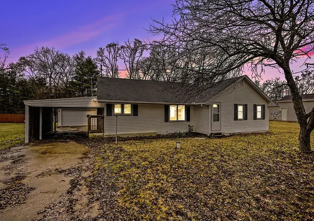 Photo 1 of Sale Pending at 2816 Madison St, Niles, MI 49120 | MLS# 64026032221 | Listing updated on 2026-08-31