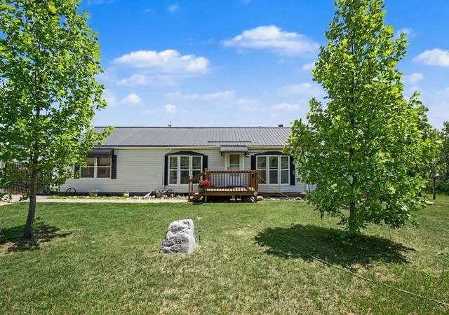 1st image of 9145 Lydell Rd, Farwell, MI 48622 | MLS# 79080070300