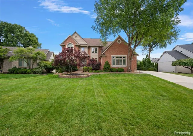 2nd image of 4417 Island View Dr, Waterford, MI 48328 | MLS# 20261048728