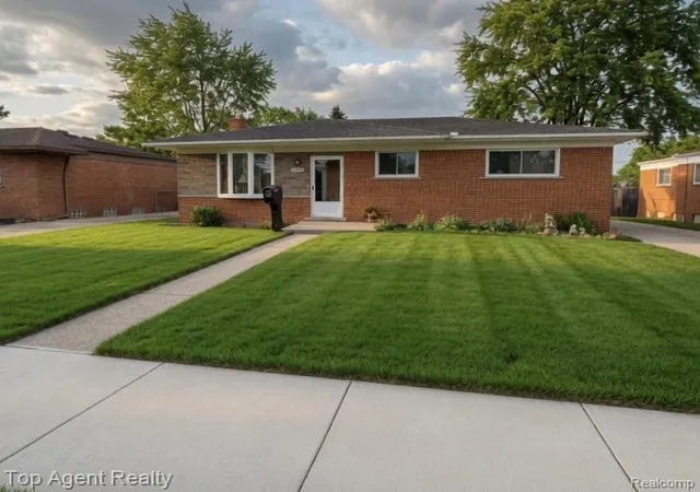 Photo 1 of Single family home for sale at 4436 Buckingham Dr, Warren, MI 48092 | MLS# 20261048730 | Listing updated on 2026-07-06