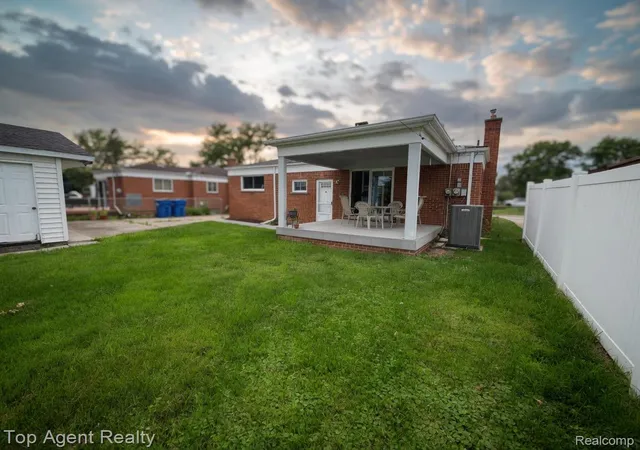 Photo 4 of Single family home for sale at 4436 Buckingham Dr, Warren, MI 48092 | MLS# 20261048730 | Listing updated on 2026-07-06
