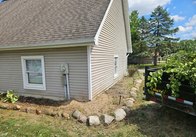 3rd image of 12004 Elmdale Dr, Manchester, MI 48158 | MLS# 81026032263