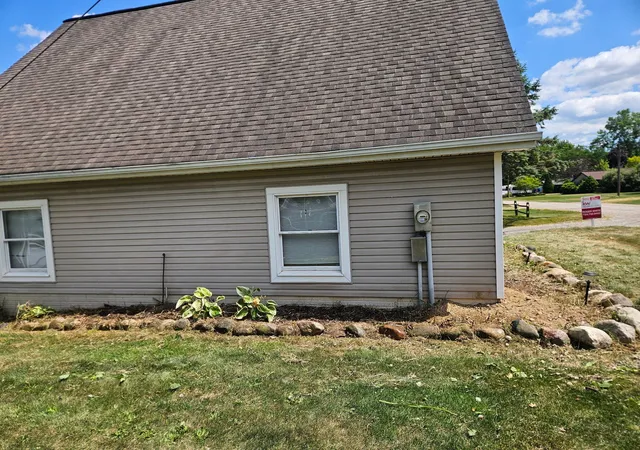 4th image of 12004 Elmdale Dr, Manchester, MI 48158 | MLS# 81026032263