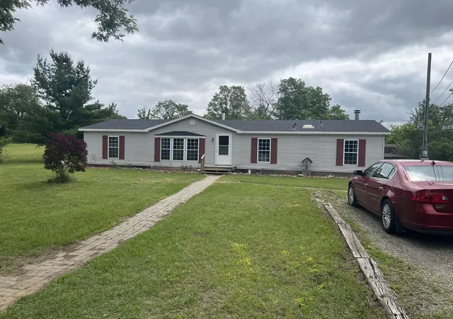 2nd image of 1172 N Greenville Rd, Stanton, MI 48888 | MLS# 65026032262