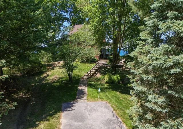 2nd image of 4616 W Fox Farm Rd, Manistee, MI 49660 | MLS# 67026032253