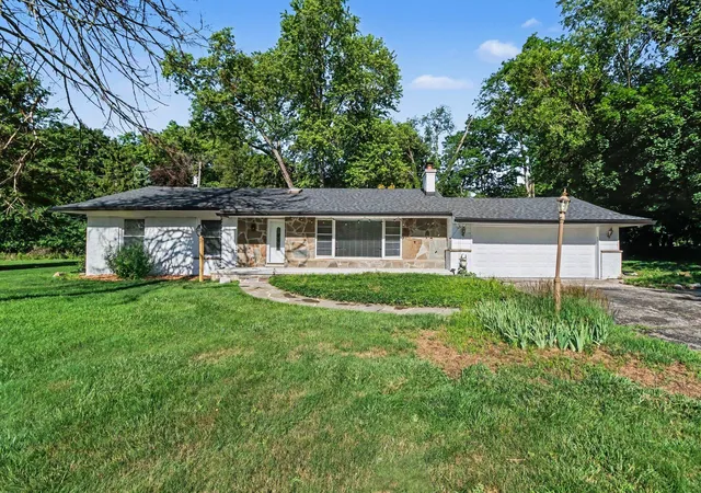 Photo 1 of Single family home for sale at 24900 N Cromwell Dr, Franklin, MI 48025 | MLS# 81026032266 | Listing updated on 2026-08-30
