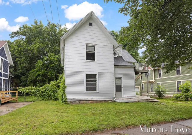 Photo 1 of Multi family home for sale at 233 Hollister Ave Se, Grand Rapids, MI 49506 | MLS# 65026032283 | Listing updated on 2026-08-03