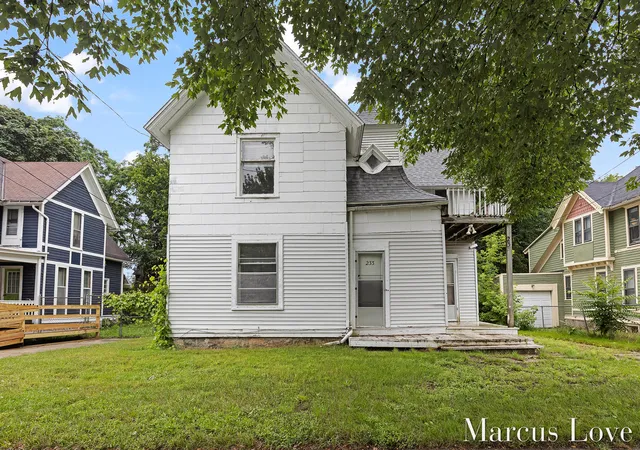 Photo 4 of Multi family home for sale at 233 Hollister Ave SE, Grand Rapids, MI 49506 | MLS# 65026032283 | Listing updated on 2026-08-03