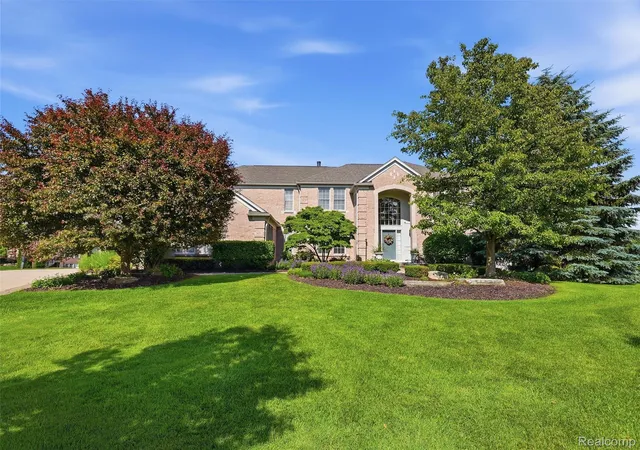 Photo 4 of Single family home for sale at 5631 Skye Ct, Rochester, MI 48306 | MLS# 20261048761 | Listing updated on 2026-10-09