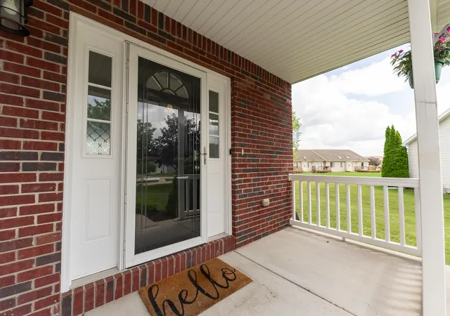 2nd image of 1653 Abbey Ct, Mount Pleasant, MI 48858 | MLS# 79080070314