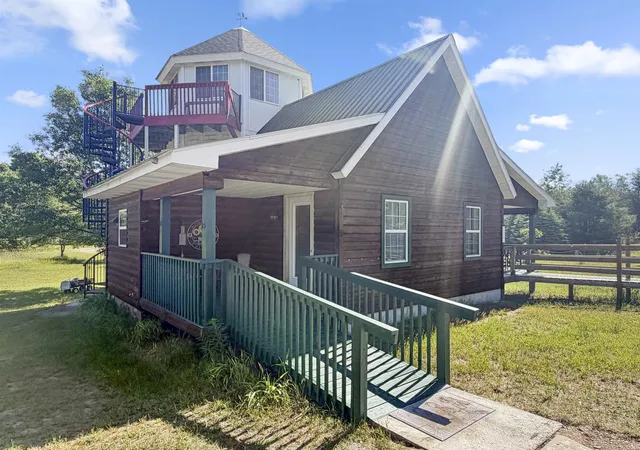Photo 3 of Single family home for sale at 13195 Pak Rd, Bear Lake, MI 49614 | MLS# 78080070306 | Listing updated on 2026-07-16