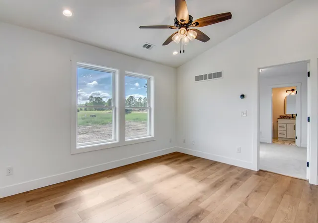 Photo 3 of Single family home for sale at 2073 Cottonwood Ave, Blair Township Grand Traverse, MI 49637 | MLS# 78080070311 | Listing updated on 2026-08-29