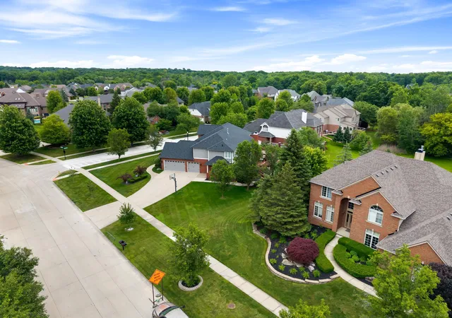 Photo 92 of Single family home for sale at 2250 Hawthorne Dr, Shelby Township, MI 48316 | MLS# 58050212991 | Listing updated on 2026-08-03