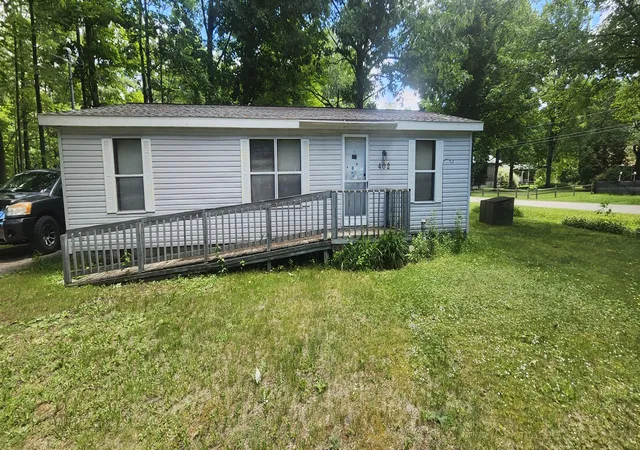 1st image of 402 Northway Dr, Houghton Lake, MI 48629 | MLS# 71026032306