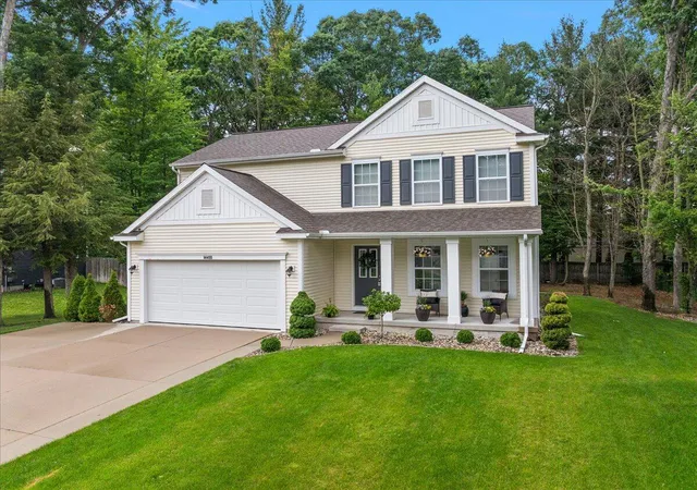 Photo 1 of Single family home for sale at 14455 Manor Rd, Grand Haven, MI 49417 | MLS# 71026032310 | Listing updated on 2026-09-14