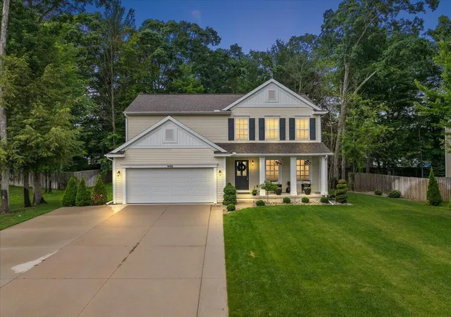Photo 2 of Single family home for sale at 14455 Manor Rd, Grand Haven, MI 49417 | MLS# 71026032310 | Listing updated on 2026-09-14