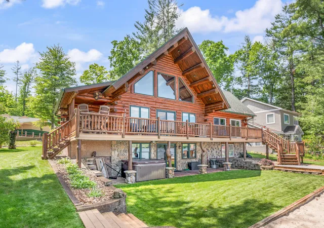 Photo 3 of Single family home for sale at 14948 17 Mile Rd, Leroy, MI 49655 | MLS# 72026032319 | Listing updated on 2026-06-26