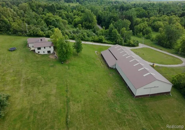 Photo 3 of Single family home for sale at 3200 E Bayliss Dr, Oxford, MI 48371 | MLS# 20261048802 | Listing updated on 2026-07-26