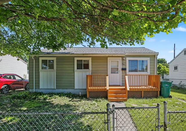 1st image of 1302 Commonwealth Ave, Ypsilanti, MI 48198 | MLS# 81026032336