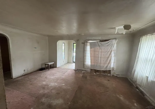 Photo 3 of Single family home for sale at 4115 Hess Ave, Saginaw, MI 48601 | MLS# 61050213013 | Listing updated on 2026-07-21