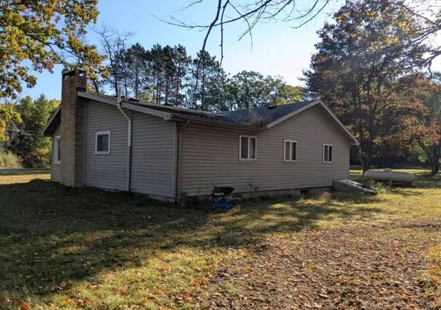 Photo 3 of Single family home for sale at 5533 E County Line Rd, South Branch, MI 48761 | MLS# 77080070327 | Listing updated on 2026-06-29