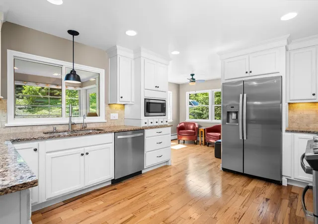 5th image of 7370 Maple Terrace Ave, Traverse City, MI 49686 | MLS# 78080070332