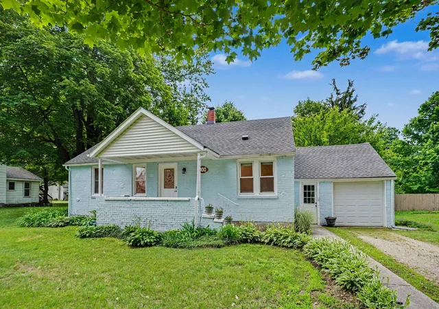 Photo 2 of Single family home for sale at 220 E James St, Lawrence, MI 49064 | MLS# 69026032365 | Listing updated on 2026-08-03