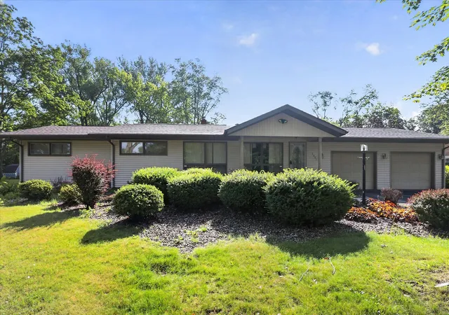 1st image of 1051 Sylvan Rd, Benton Harbor, MI 49022 | MLS# 66026032374