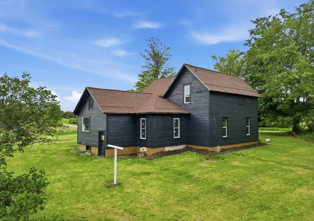 Photo 3 of Single family home for sale at 21291 150th Avenue, Big Rapids, MI 49307 | MLS# 72026032377 | Listing updated on 2026-09-16