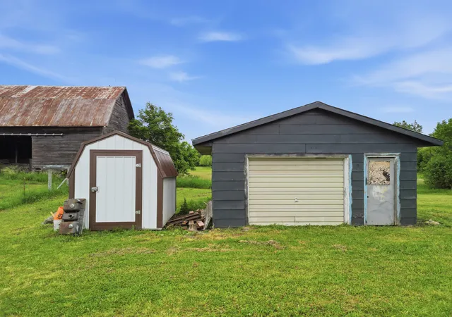 Photo 3 of Single family home for sale at 21291 150th Avenue, Big Rapids, MI 49307 | MLS# 72026032377 | Listing updated on 2026-09-16