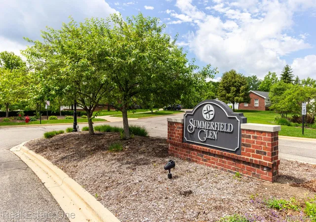 Photo 3 of Condo for sale at 934 W Summerfield Glen Cir, Ann Arbor, MI 48103 | MLS# 20261048845 | Listing updated on 2026-09-06