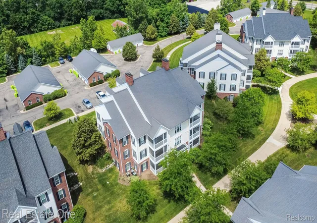 37th image of 934 W Summerfield Glen Cir, Ann Arbor, MI 48103 | MLS# 20261048845