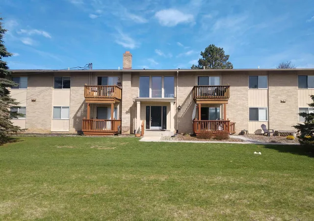 Photo 1 of Sale Pending at 2911 Seymour Lake Rd, Oxford, MI 48371 | MLS# 58050213068 | Listing updated on 2026-08-30