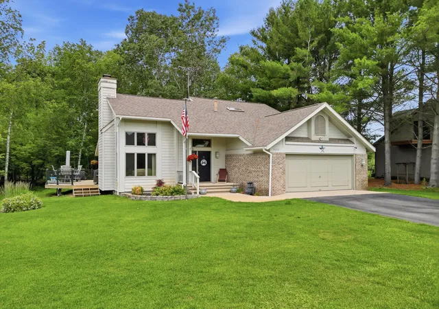 image of 9551 Clubhouse Dr W, Stanwood, MI 49346 | MLS# 72026032427