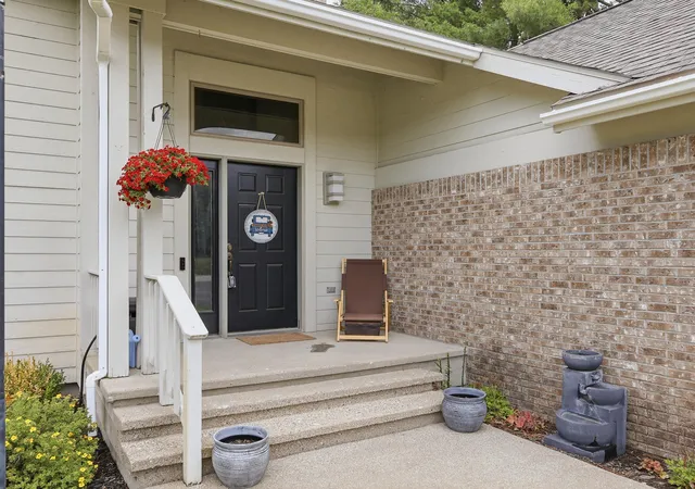 image of 9551 Clubhouse Dr W, Stanwood, MI 49346 | MLS# 72026032427