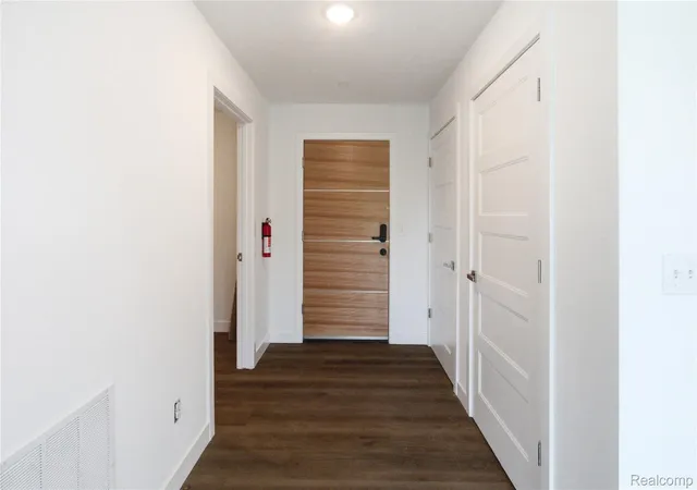 Photo 2 of Condo for sale at 166 Oak St #304, Wyandotte, MI 48192 | MLS# 20261048883 | Listing updated on 2026-08-23