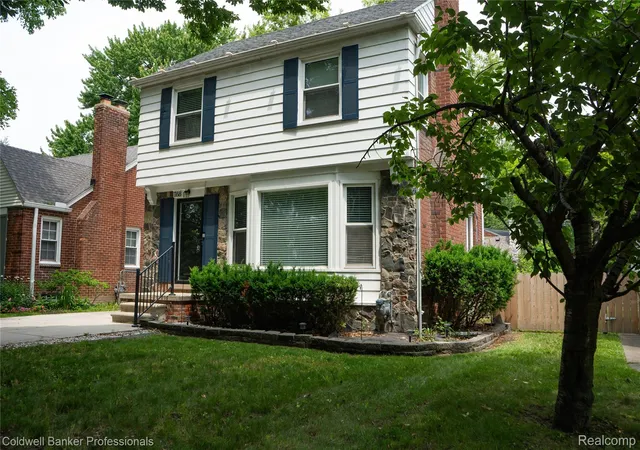 Photo 2 of Single family home for sale at 1168 N Vernier Rd, Grosse Pointe Woods, MI 48236 | MLS# 20261048890 | Listing updated on 2026-09-10